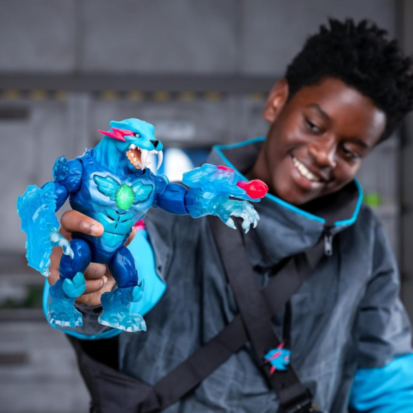 MrBeast Lab – Cryo Lab Collector Figure